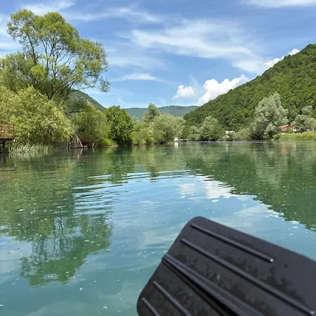 Kacar Jezero-jajce * Jezero (Republika Srpska)